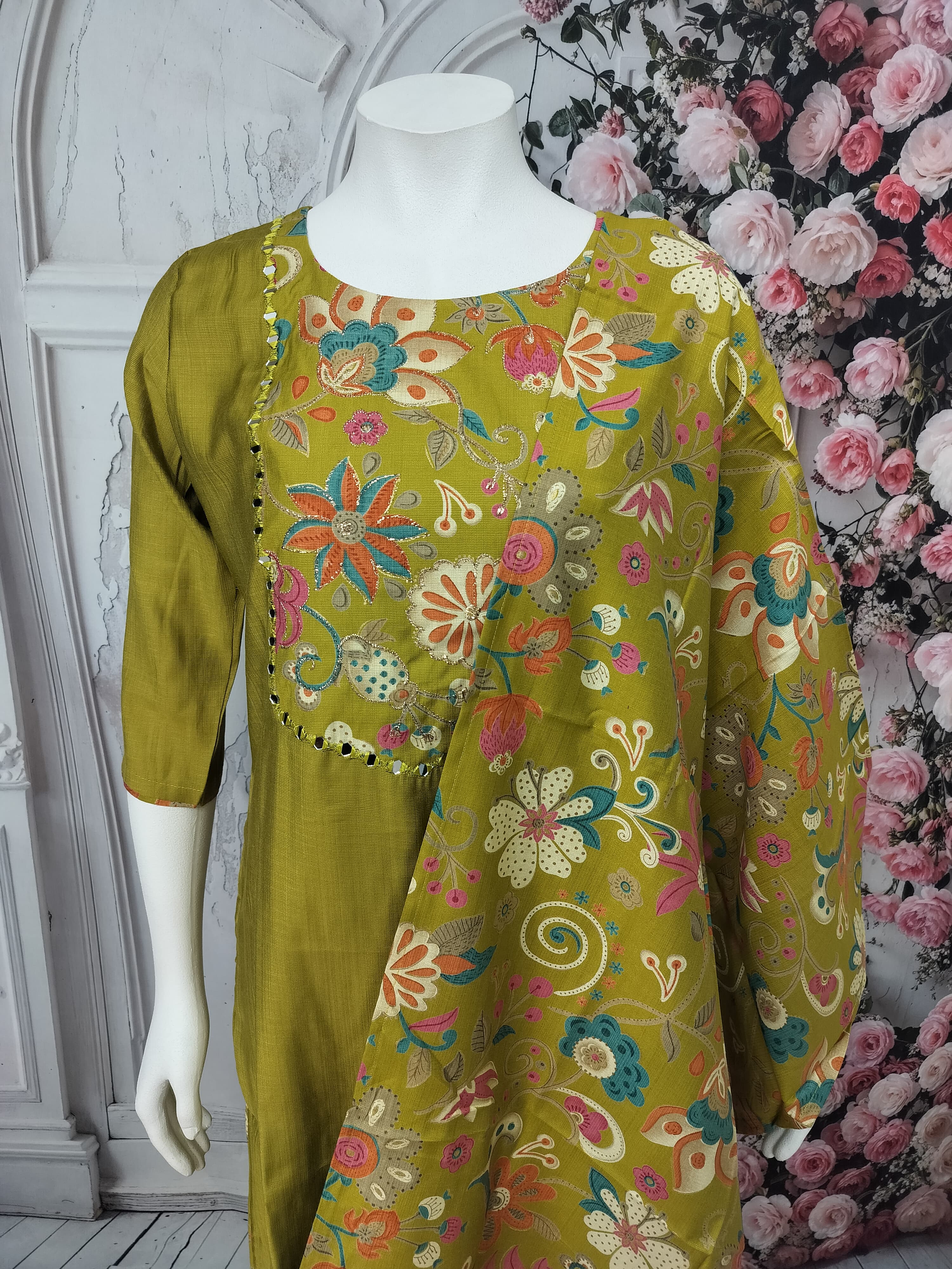 Ethnic Elegance - SFA023