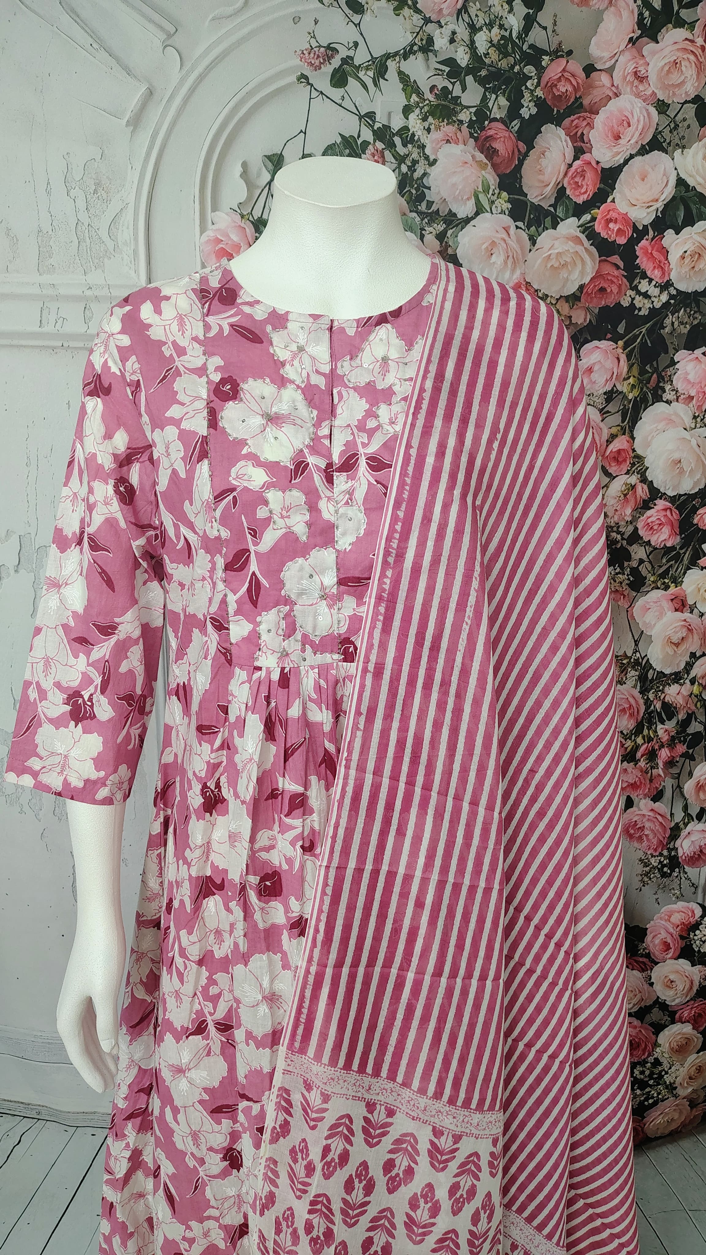 Versatile Wardrobe Essential - SFA030