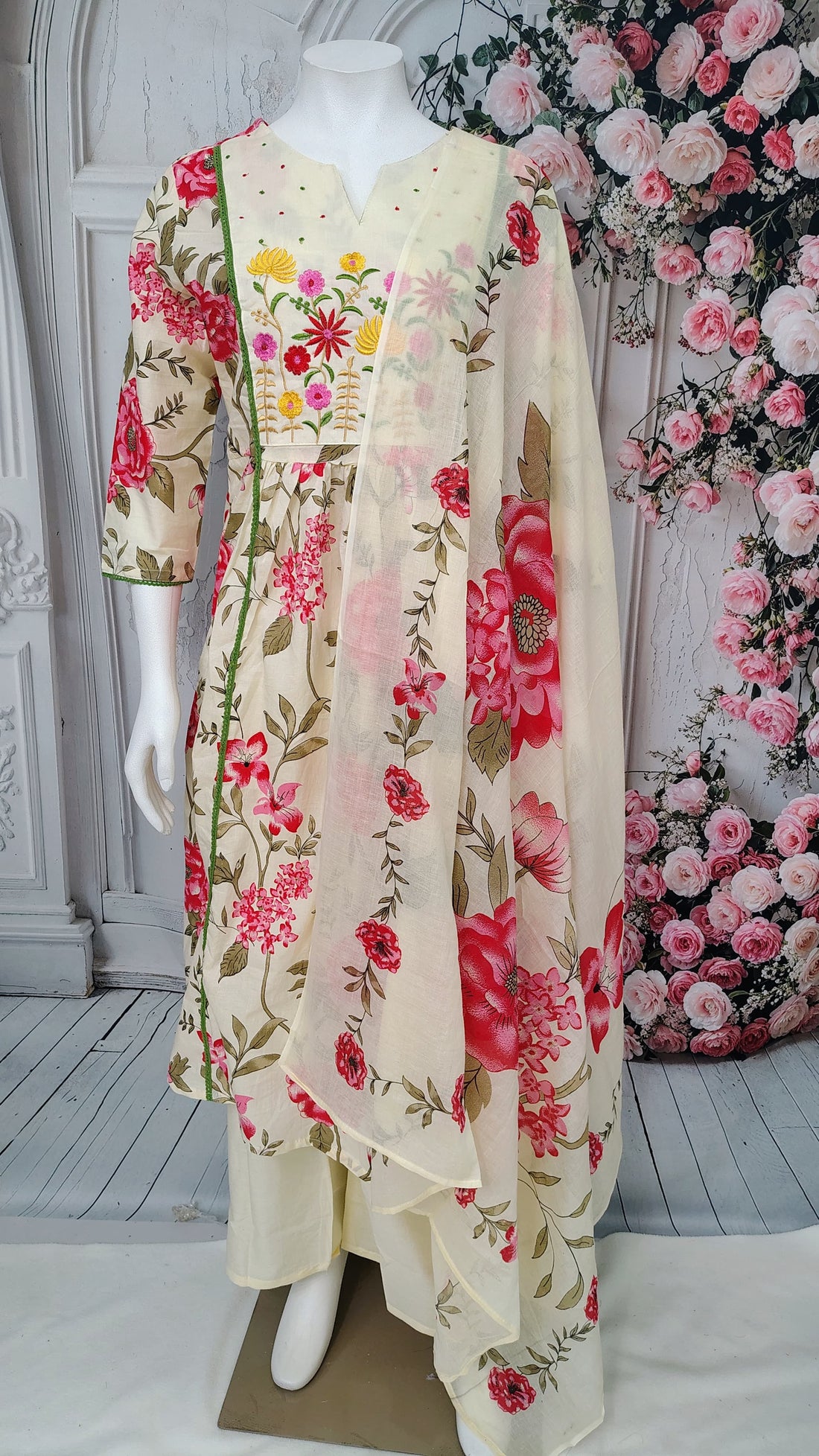 Floral Fantasy Kurtha Sets - SFA038