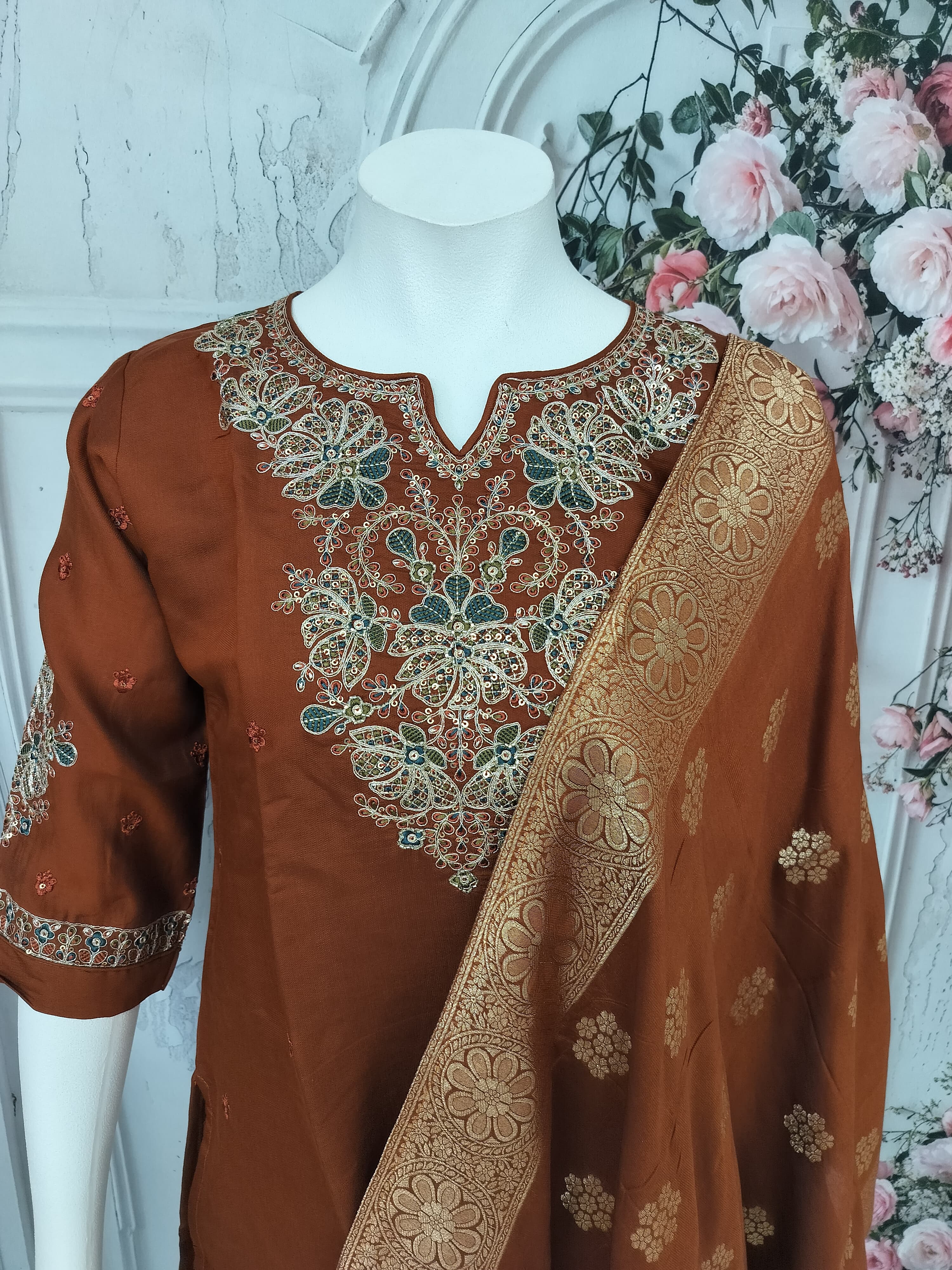 Traditional Charm - SFA056