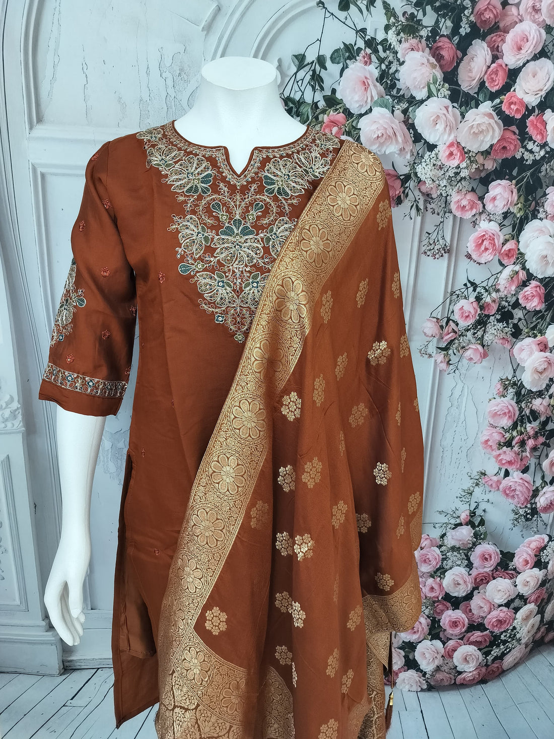Traditional Charm - SFA056