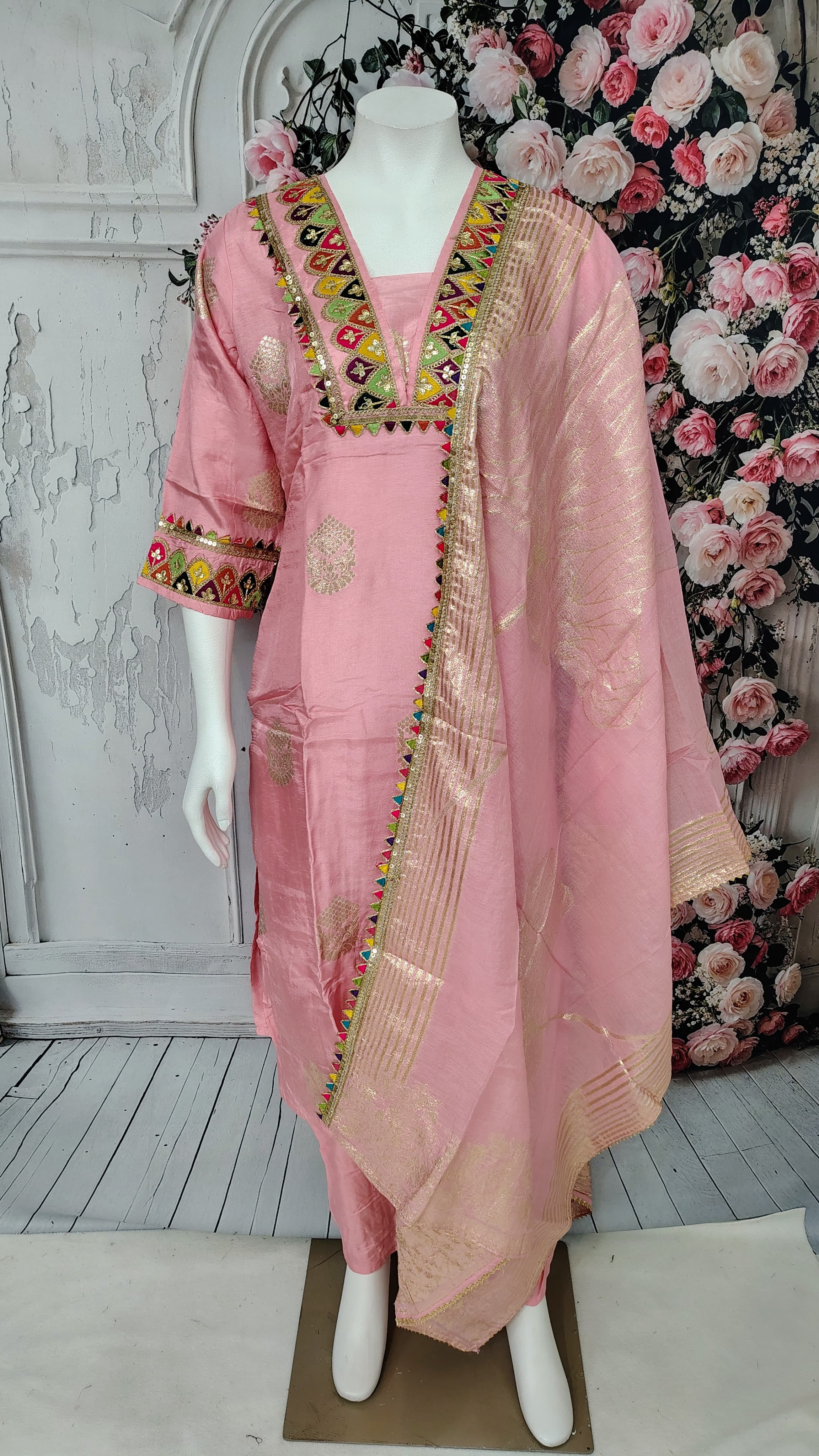 Classic Charm - SFA088