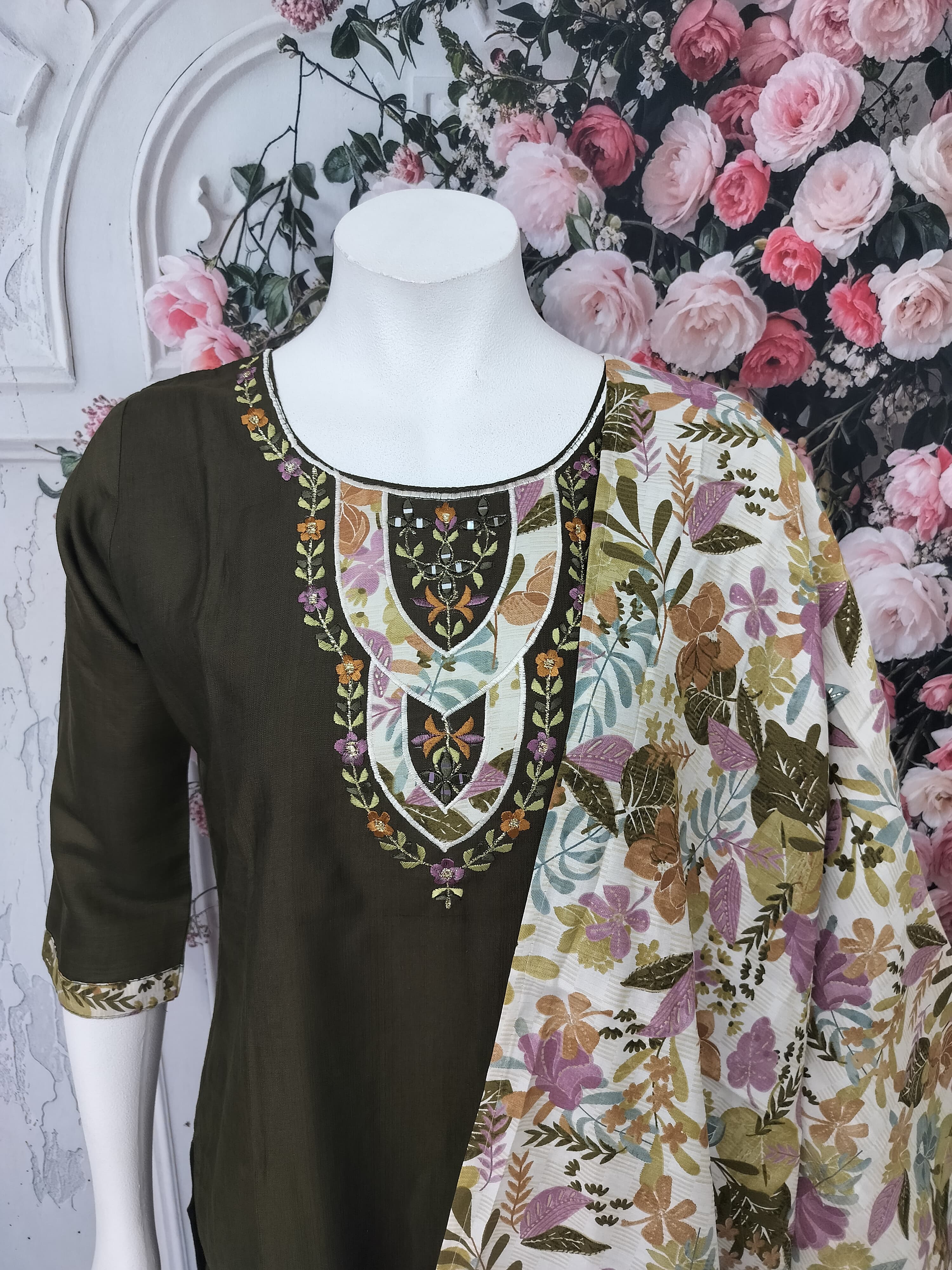 Mehendi Muse - SFA116