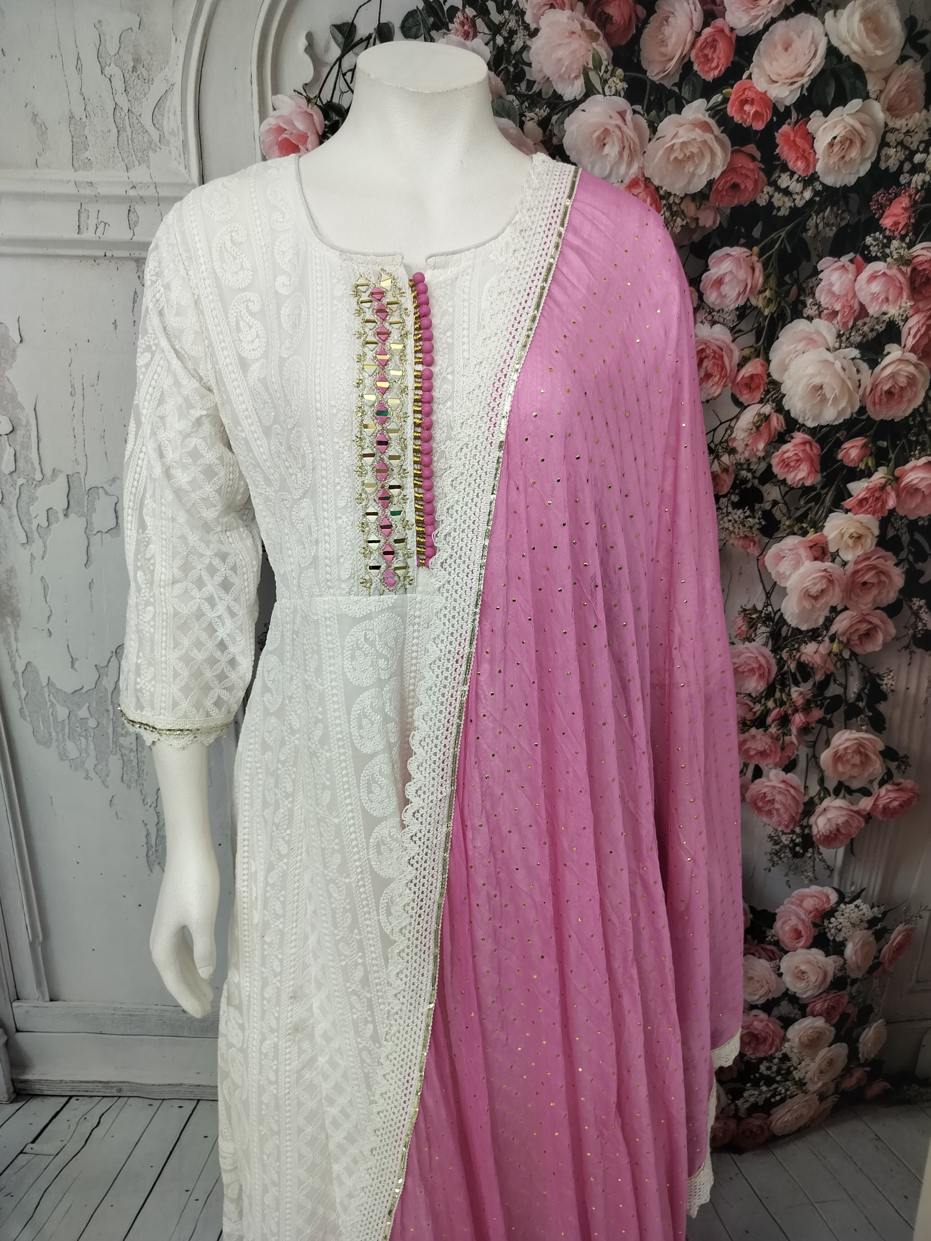 Ethnic Essence - SFA124