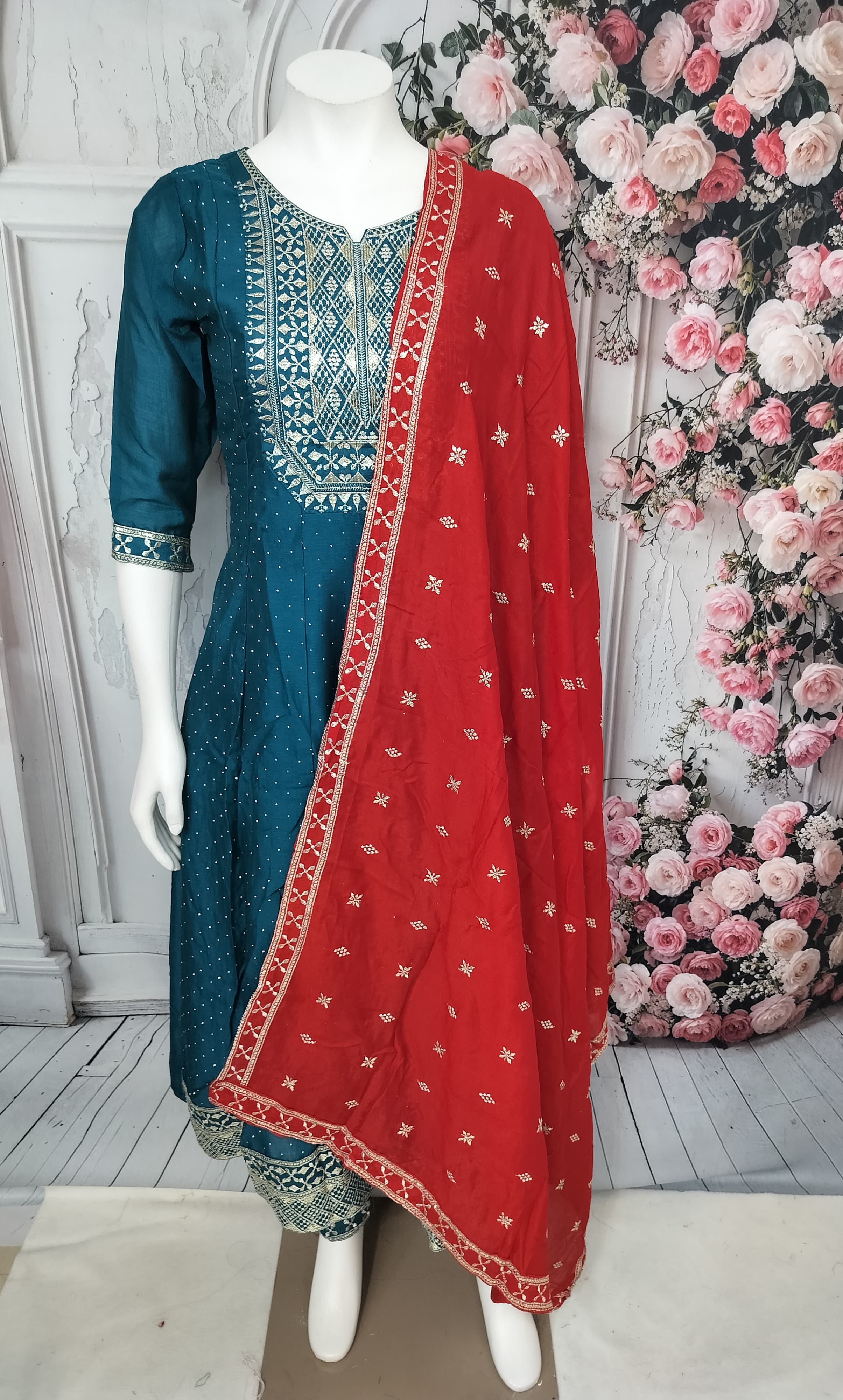 Ethnic Elegance - SFA172