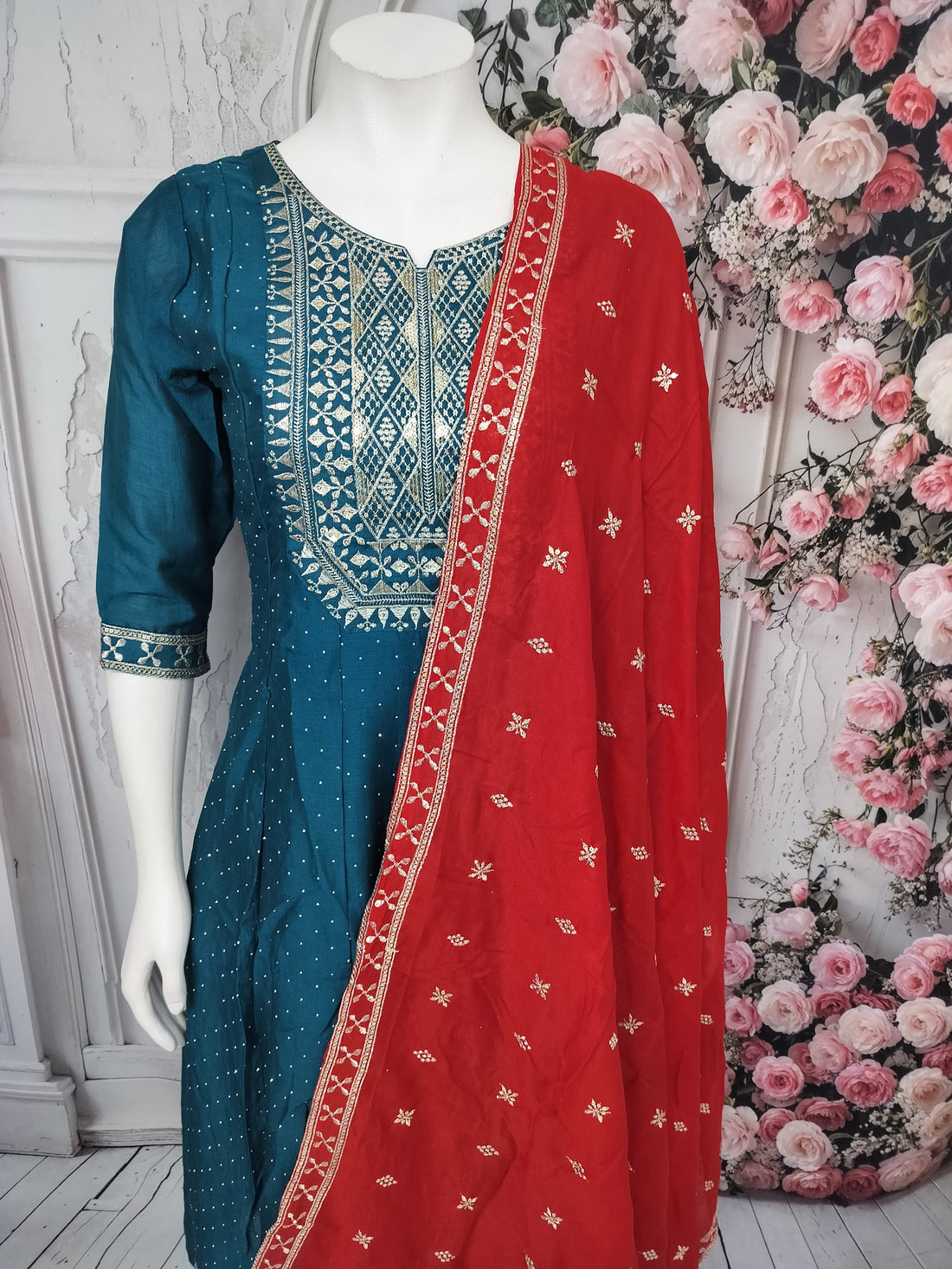 Ethnic Elegance - SFA172