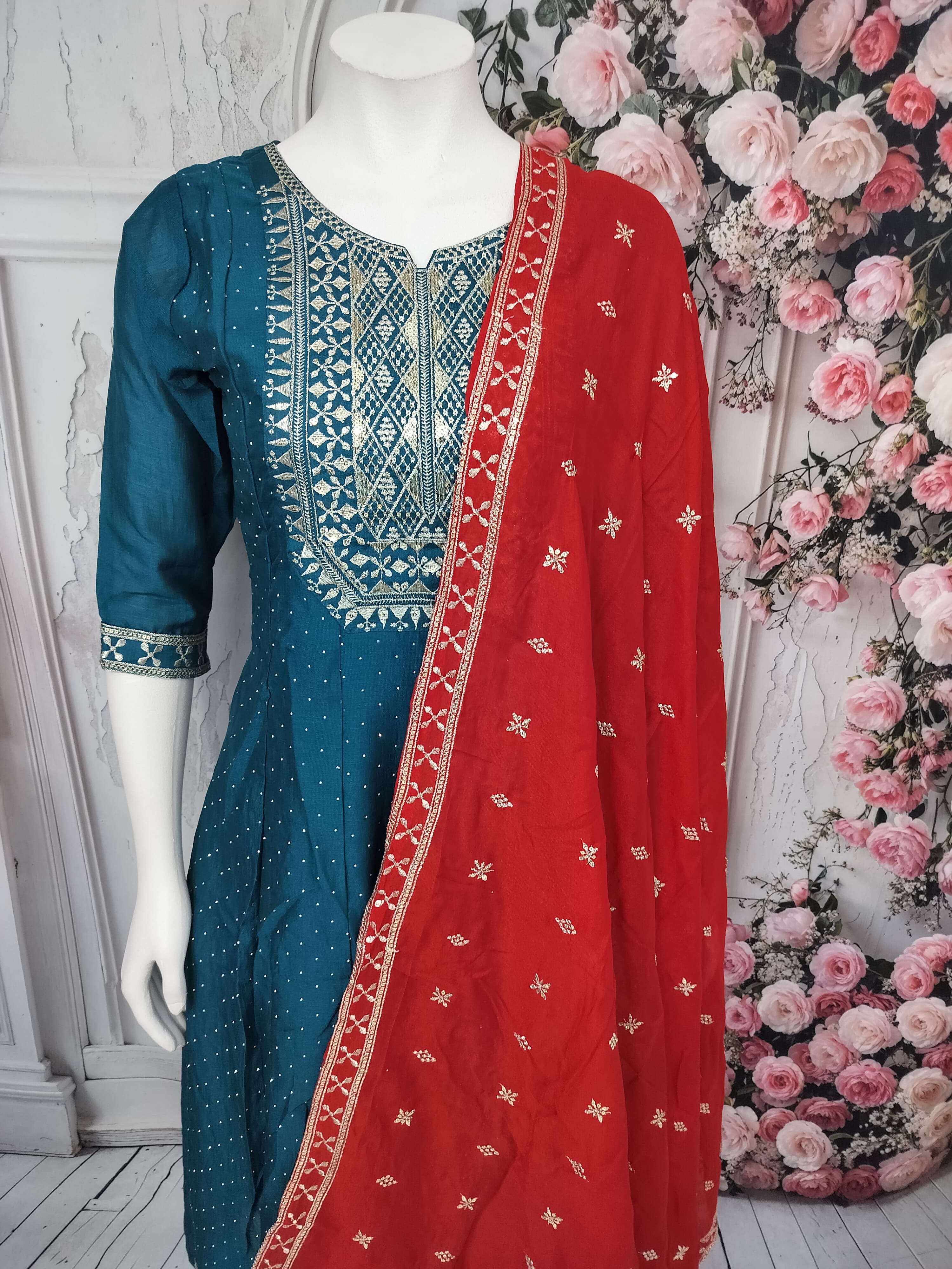 Ethnic Elegance - SFA172