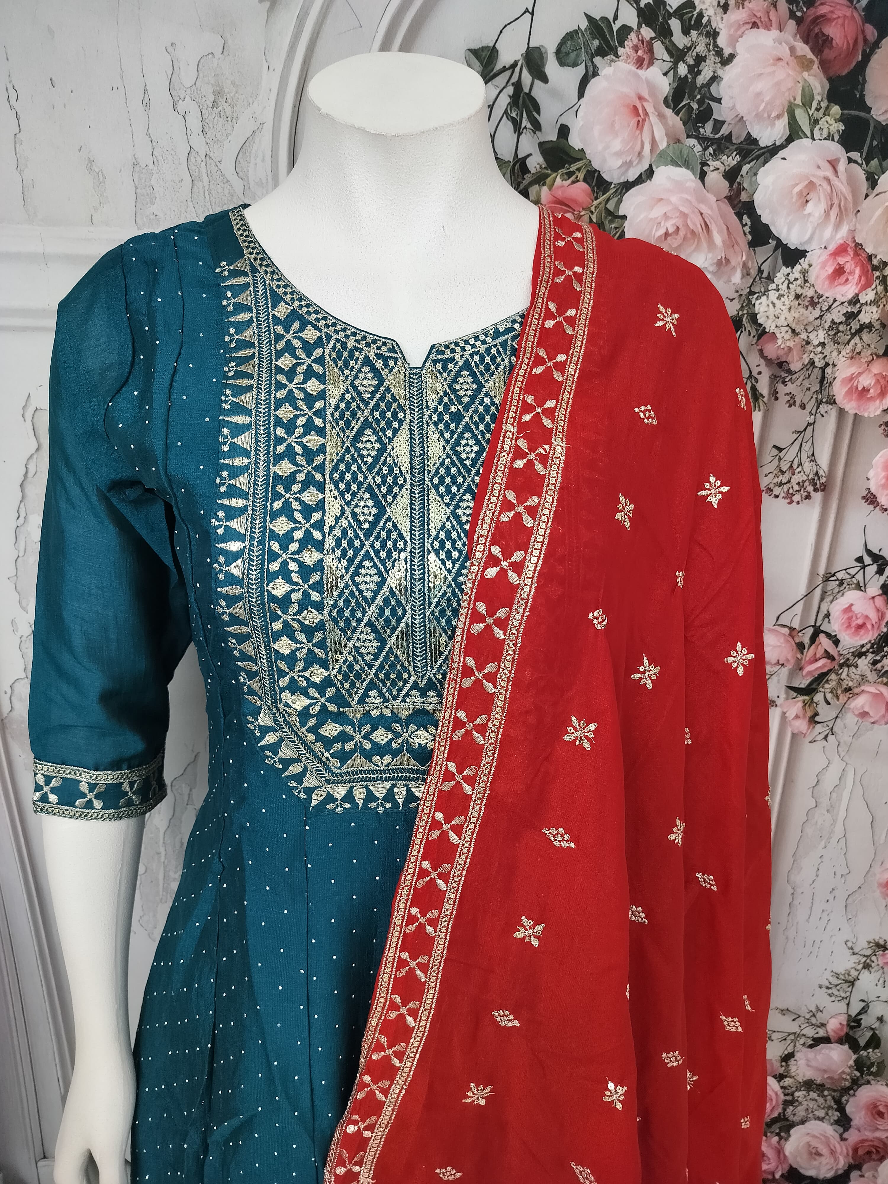 Ethnic Elegance - SFA172
