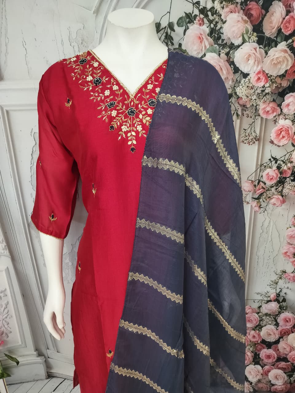 Timeless Elegance -  SFA210