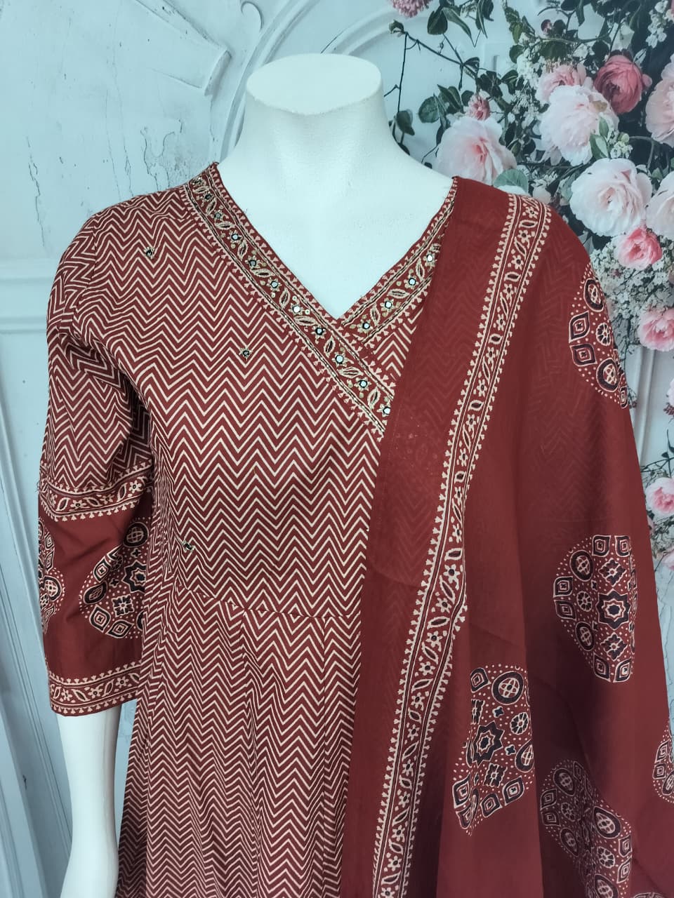 Shravi Statement Studio - SFA324