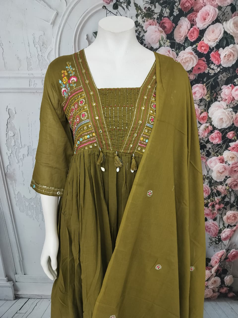 The Shravi Royale – SFA335