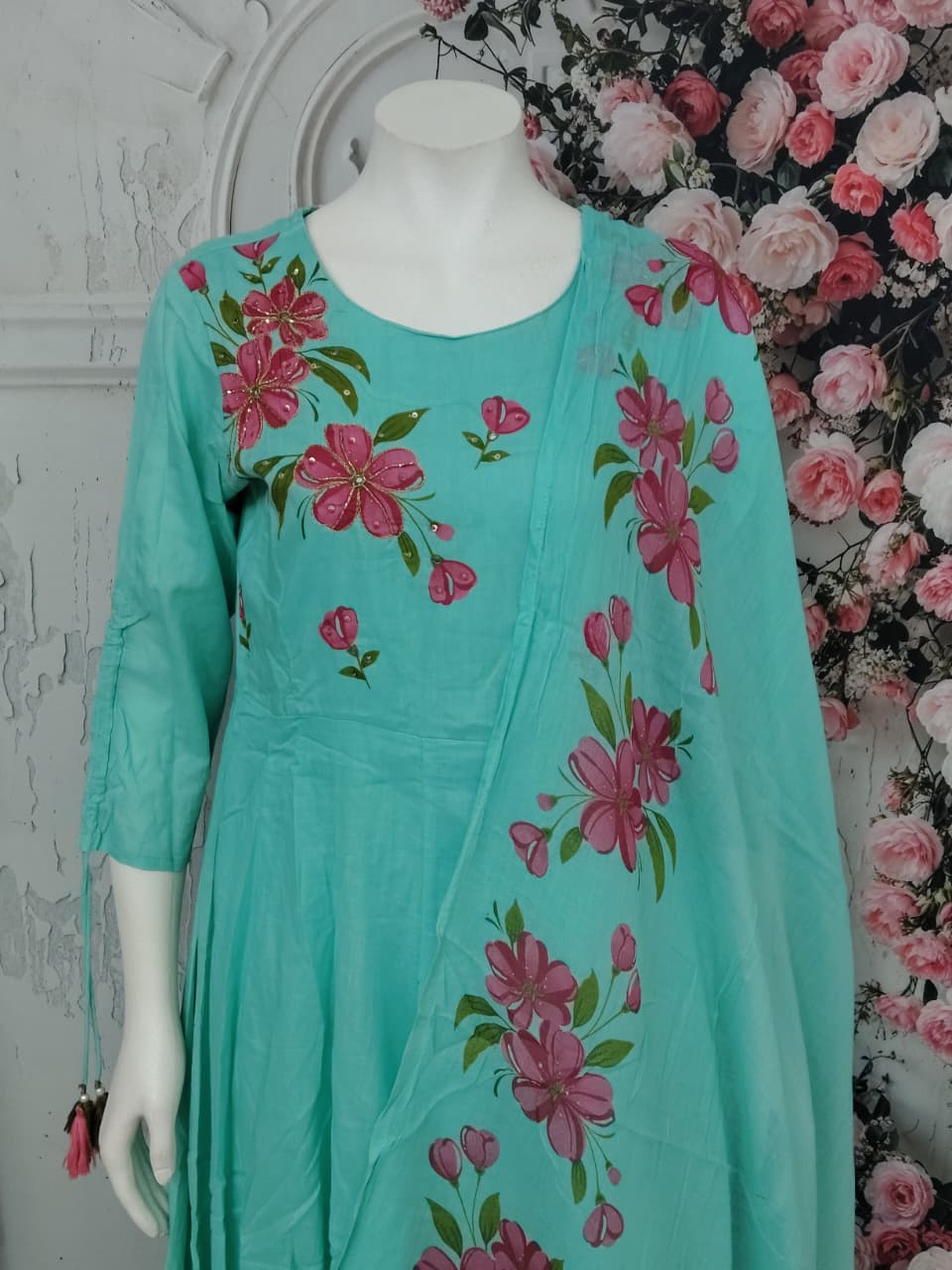 Shravi Luxe Lounge - SFA359