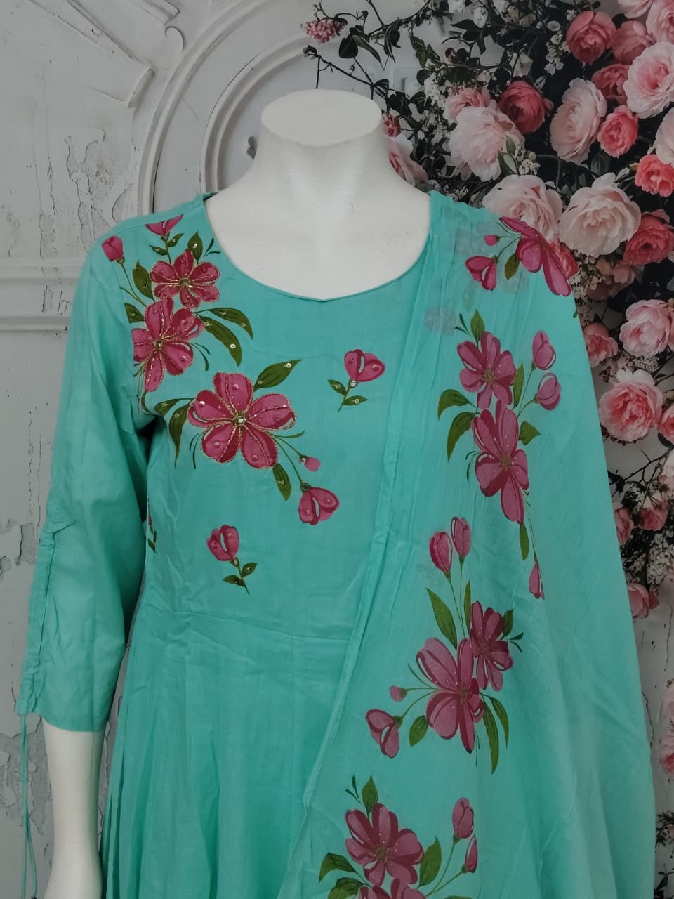 Shravi Luxe Lounge - SFA359
