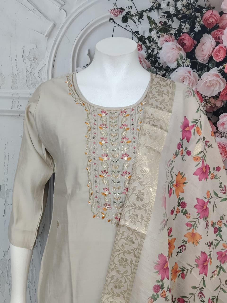 Shravi Signature Styles - SFA357