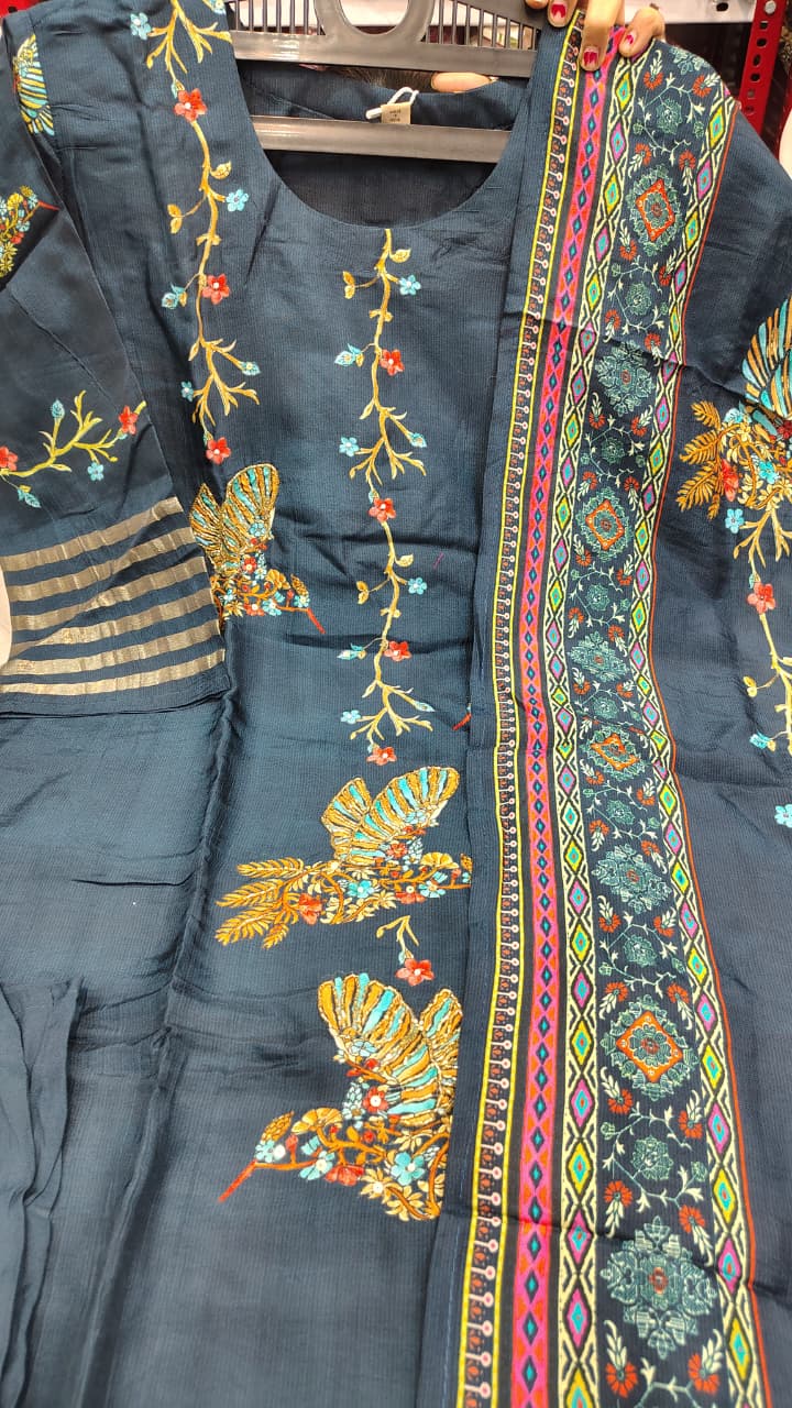 Wardrobe Staples - SFA455