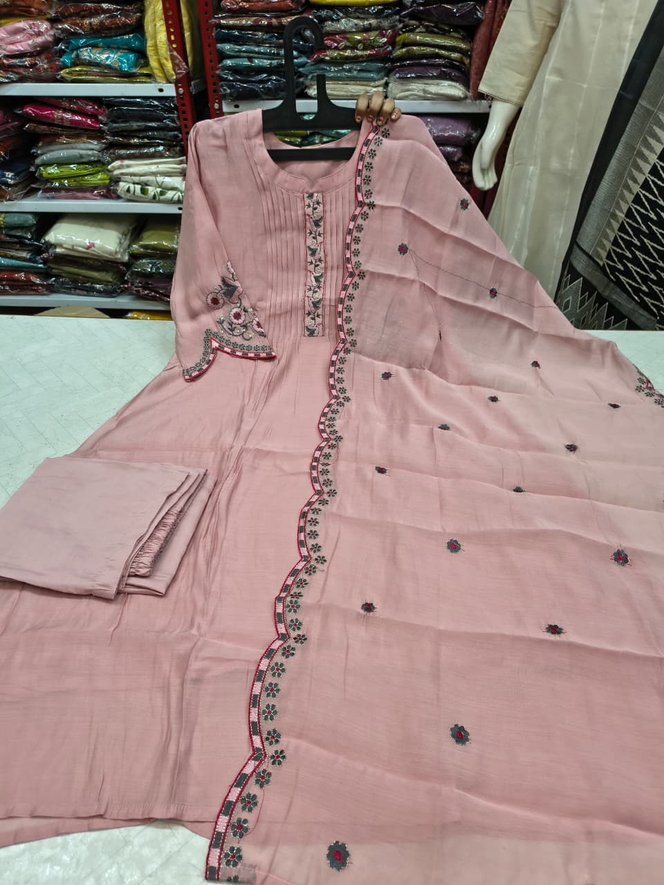 Couture Queen - SFA495