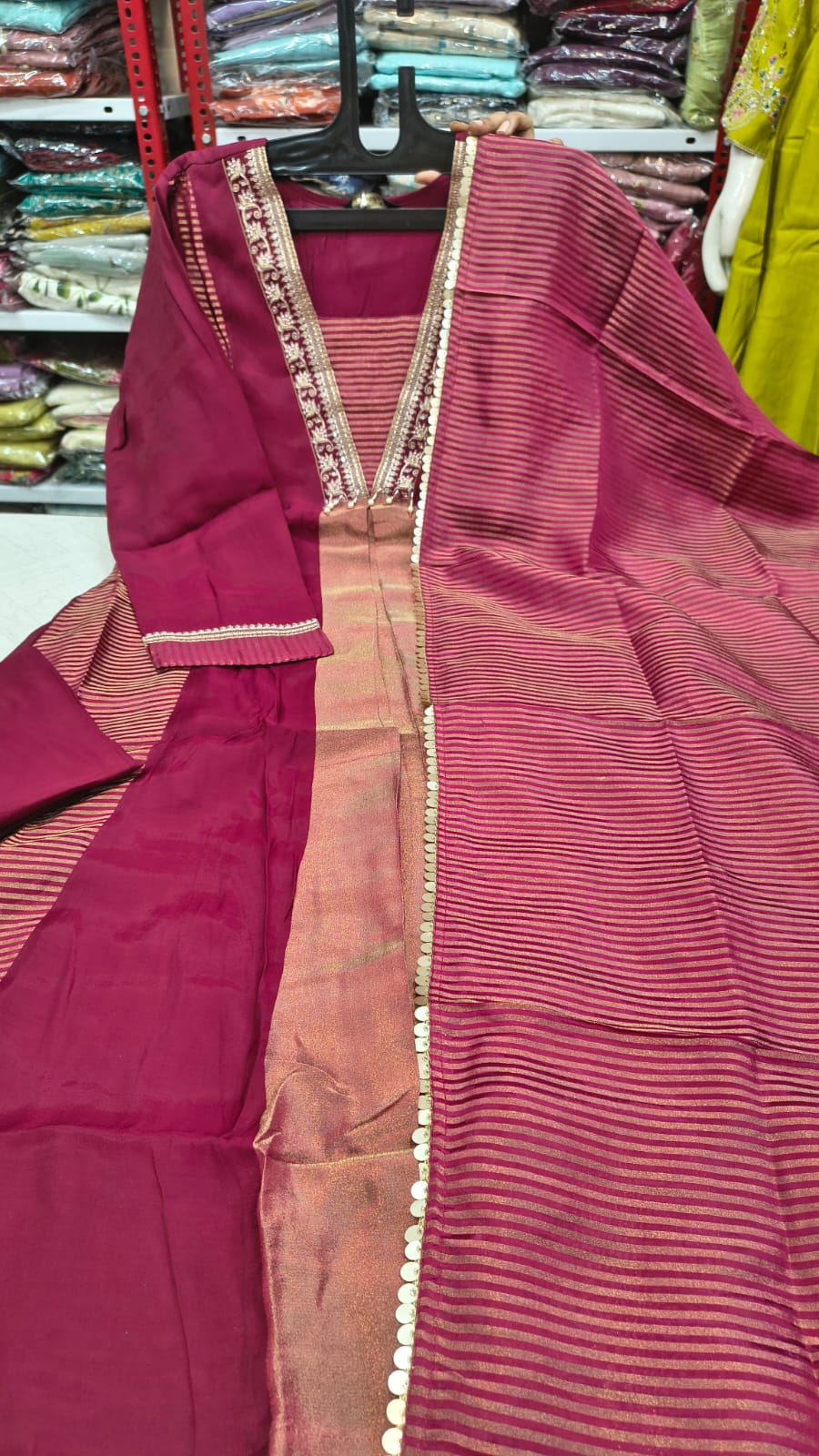 Royal Elegance-SFA577
