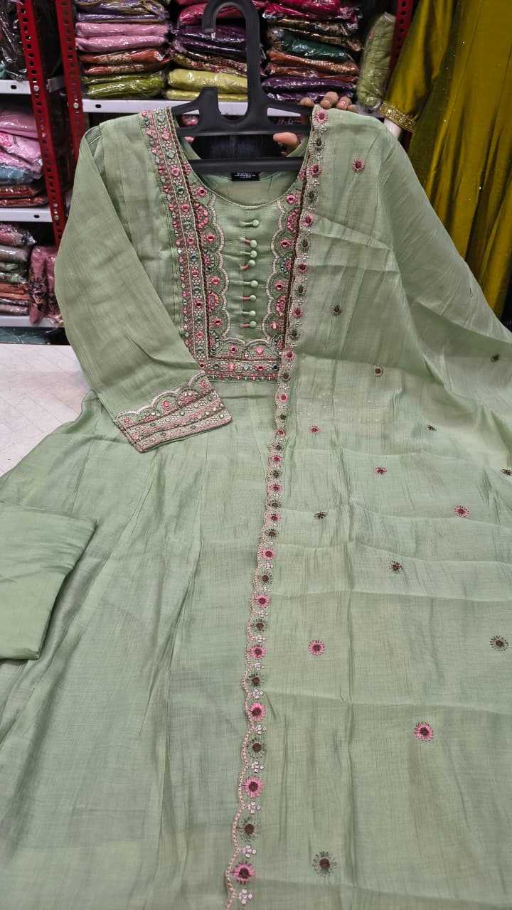 Desi Drapes - SFA636