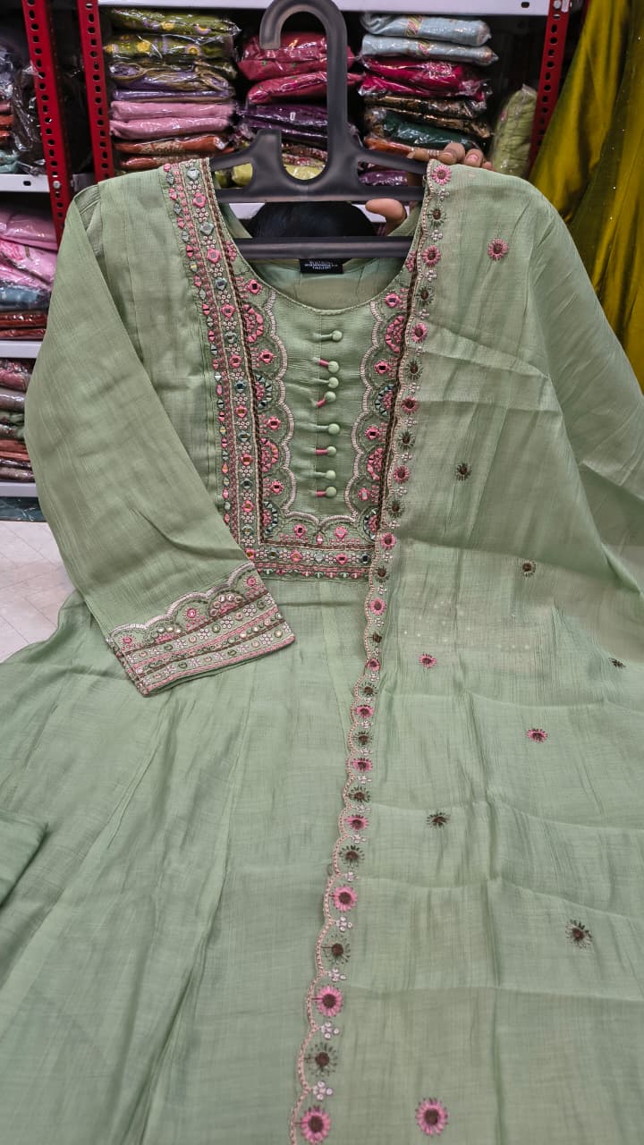 Desi Drapes - SFA636